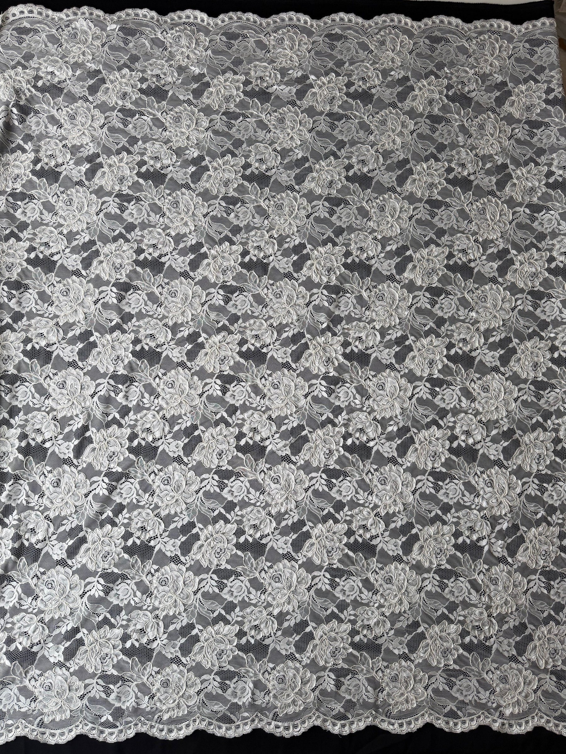 Ivory Corded Lace - P213