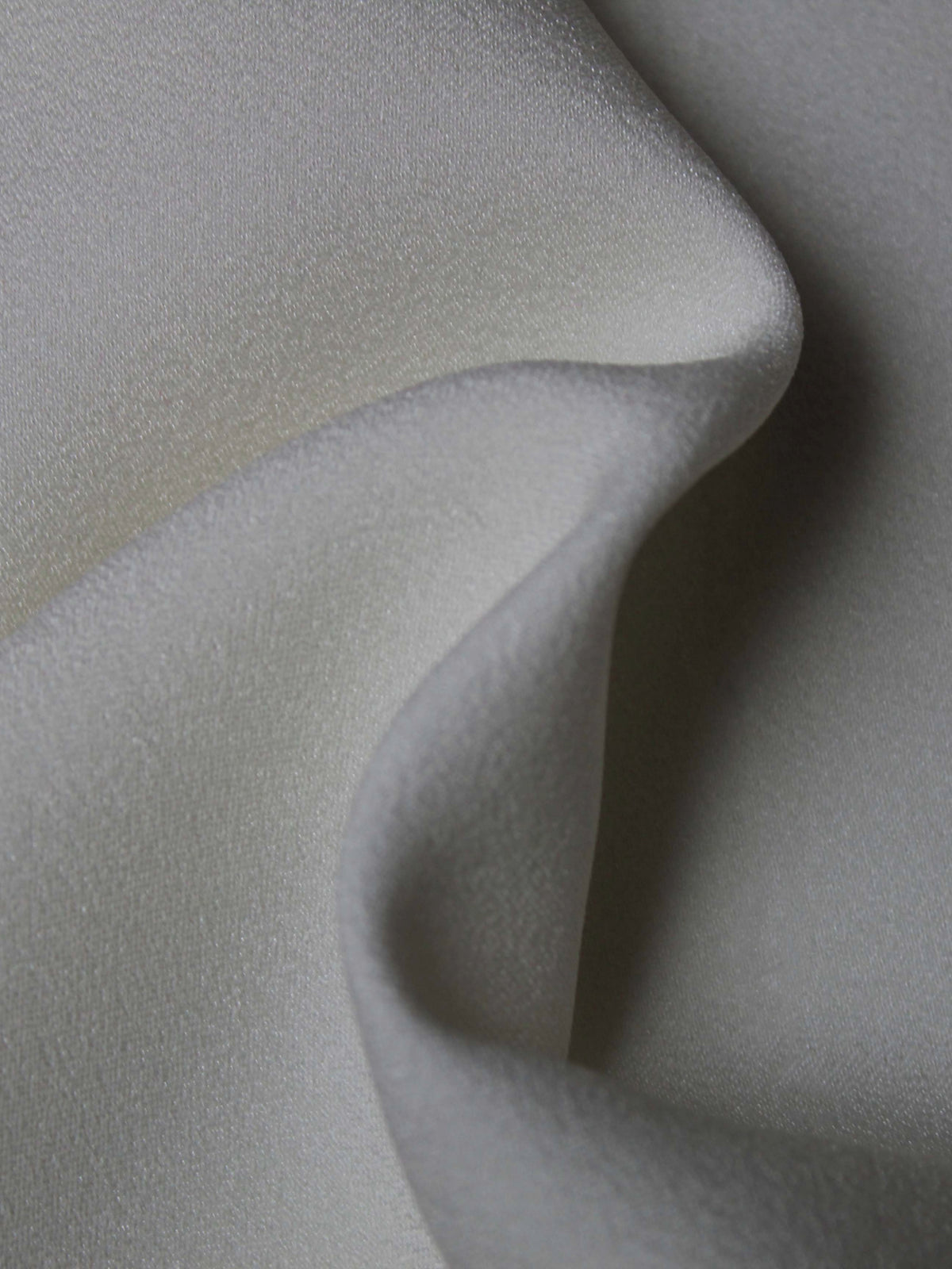 Ivory Satin Back Crepe - P31W