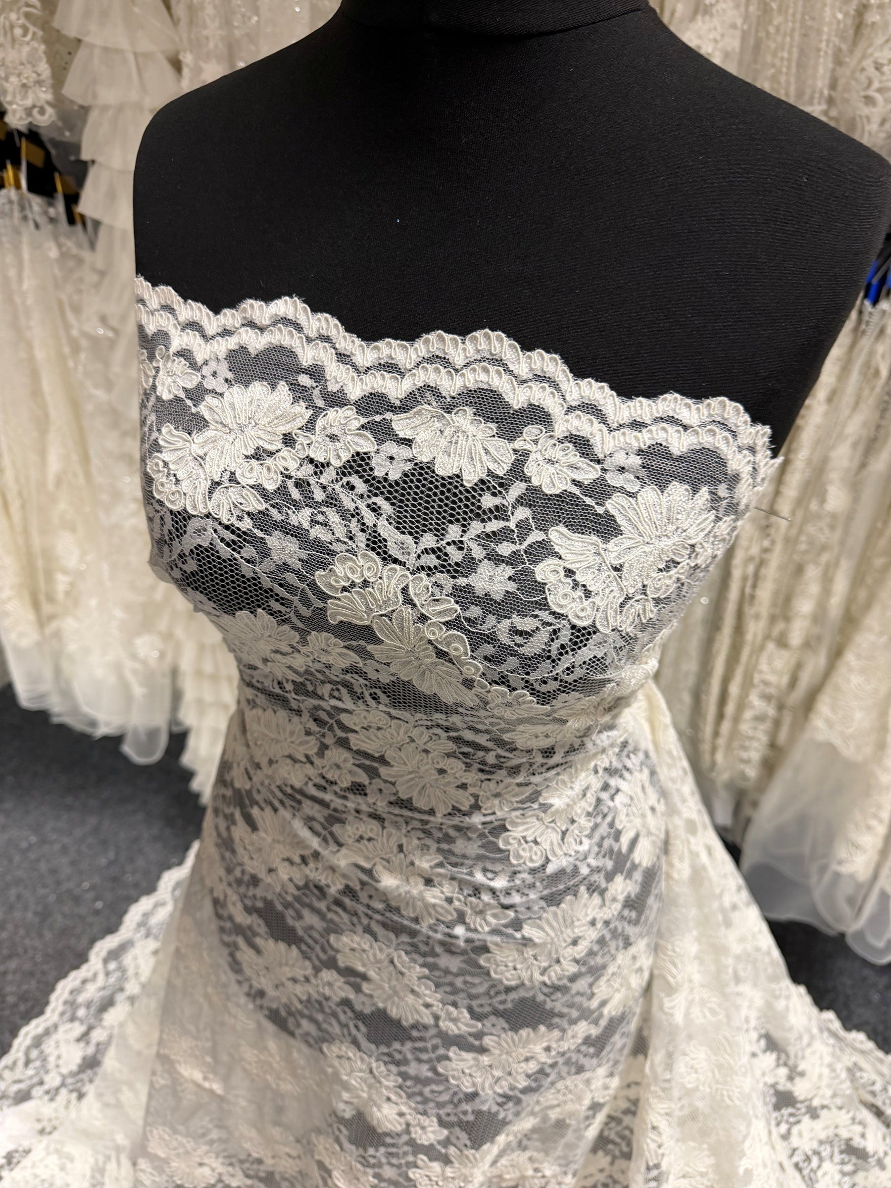Pale Ivory Corded Wedding Lace - P379