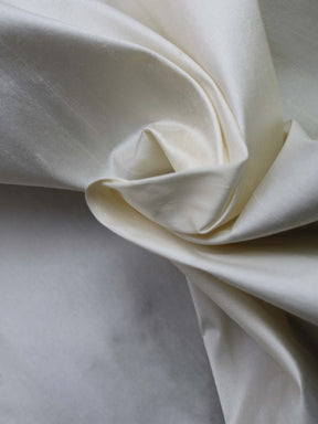 Pale Ivory Silk Dupion 150cm - P402