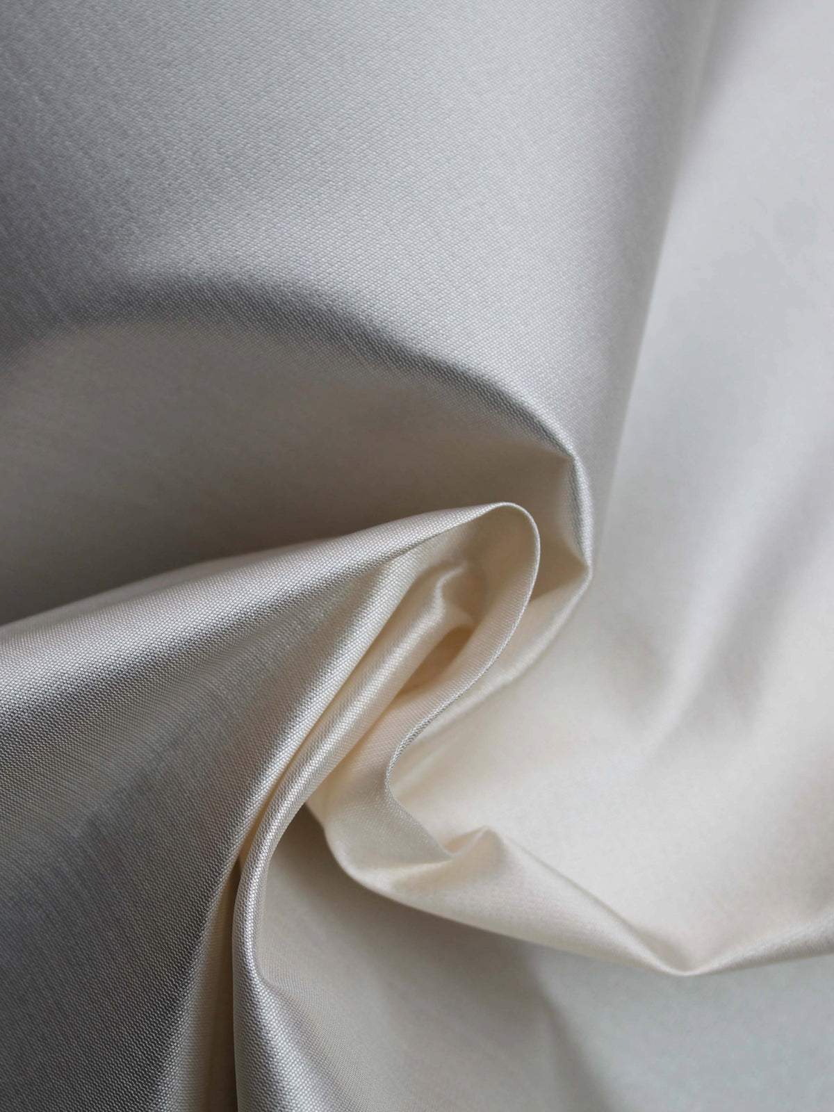 Champagne Silk Blend Organza Taffeta - P607