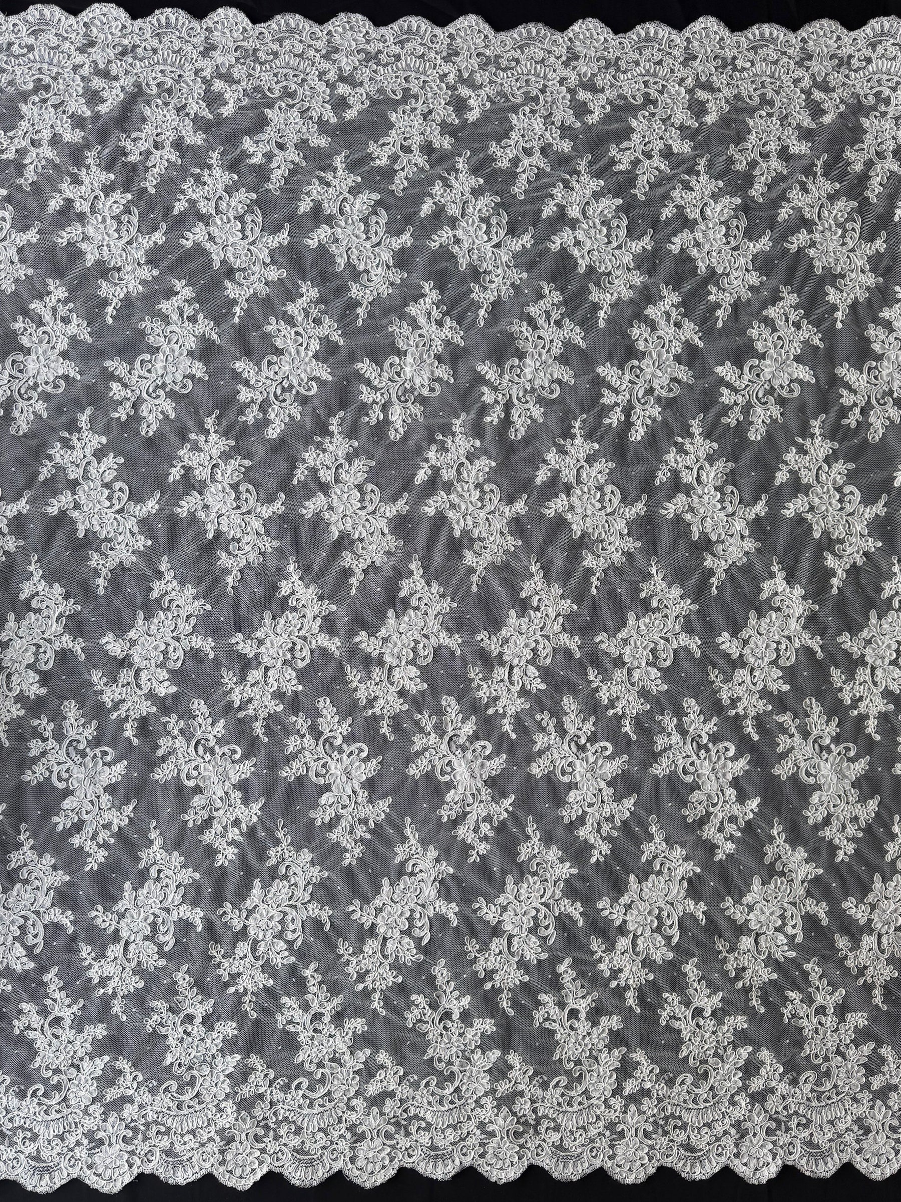Ivory Corded Lace - P637