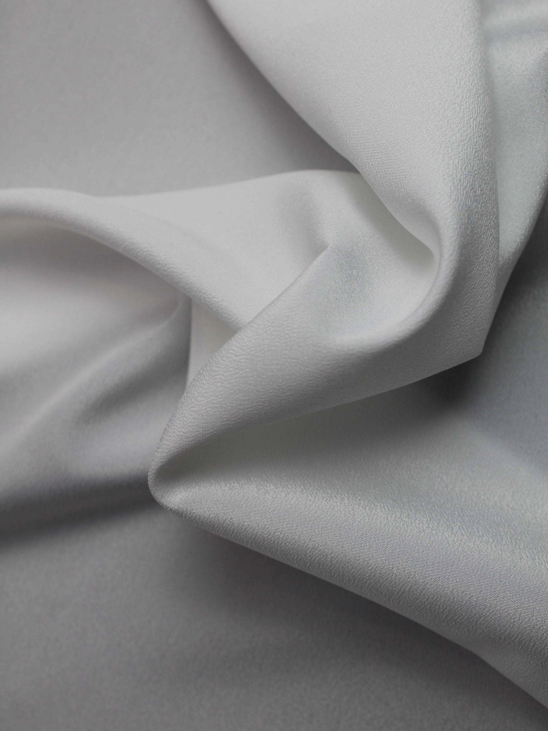 Pale Ivory Crepe De Chine - P742