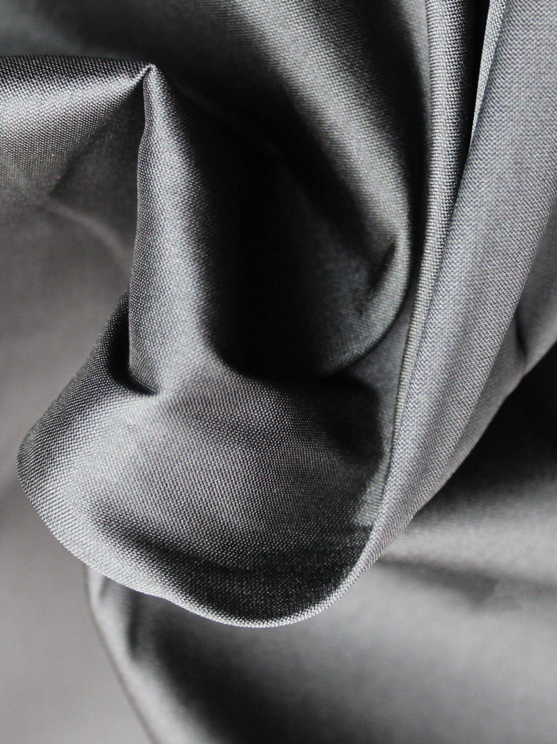 Black Polyester Taffeta - P75