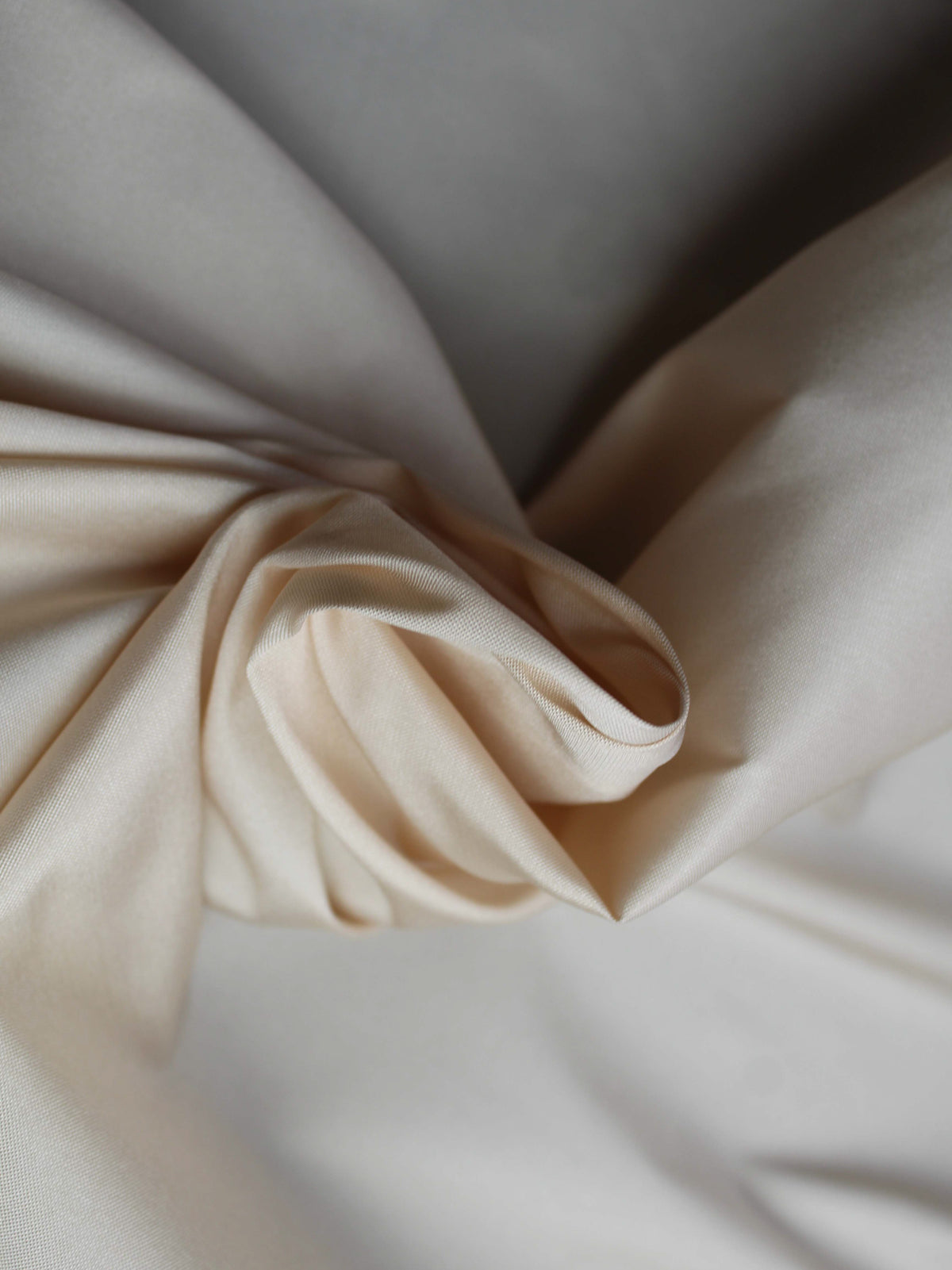 Champagne Polyester Taffeta - P75