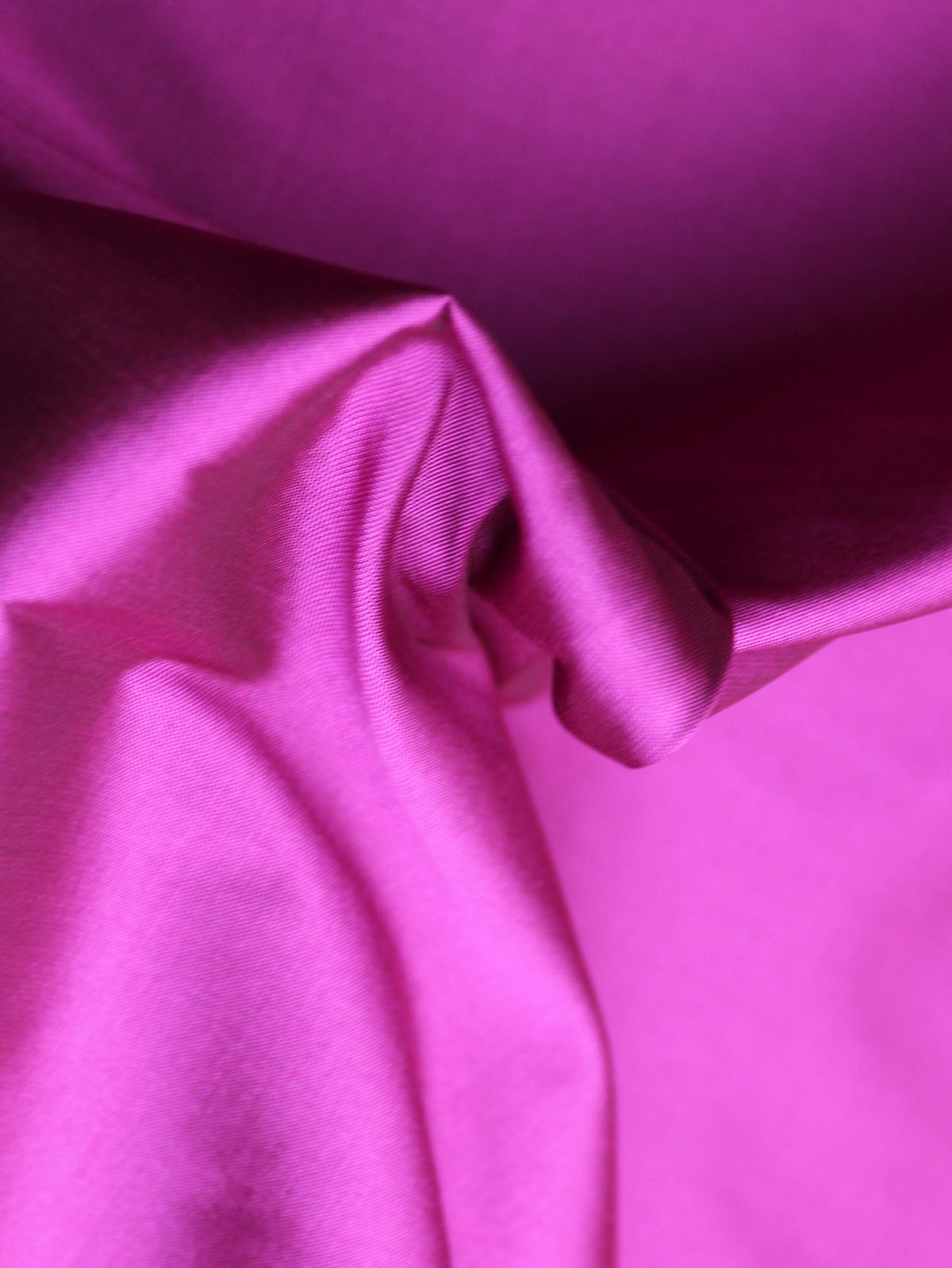 Fuschia Polyester Taffeta - P75