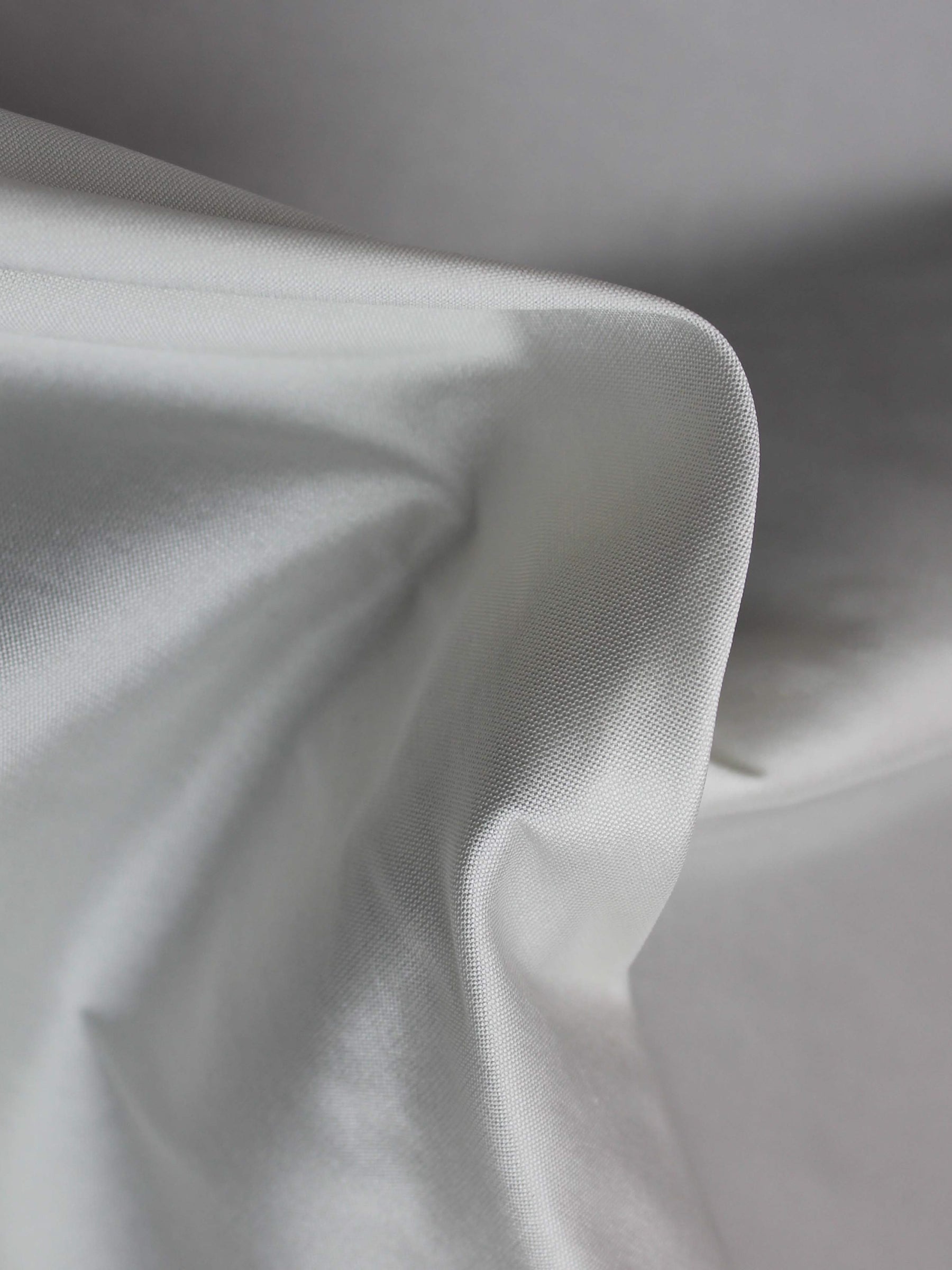 Ivory Polyester Taffeta - P75