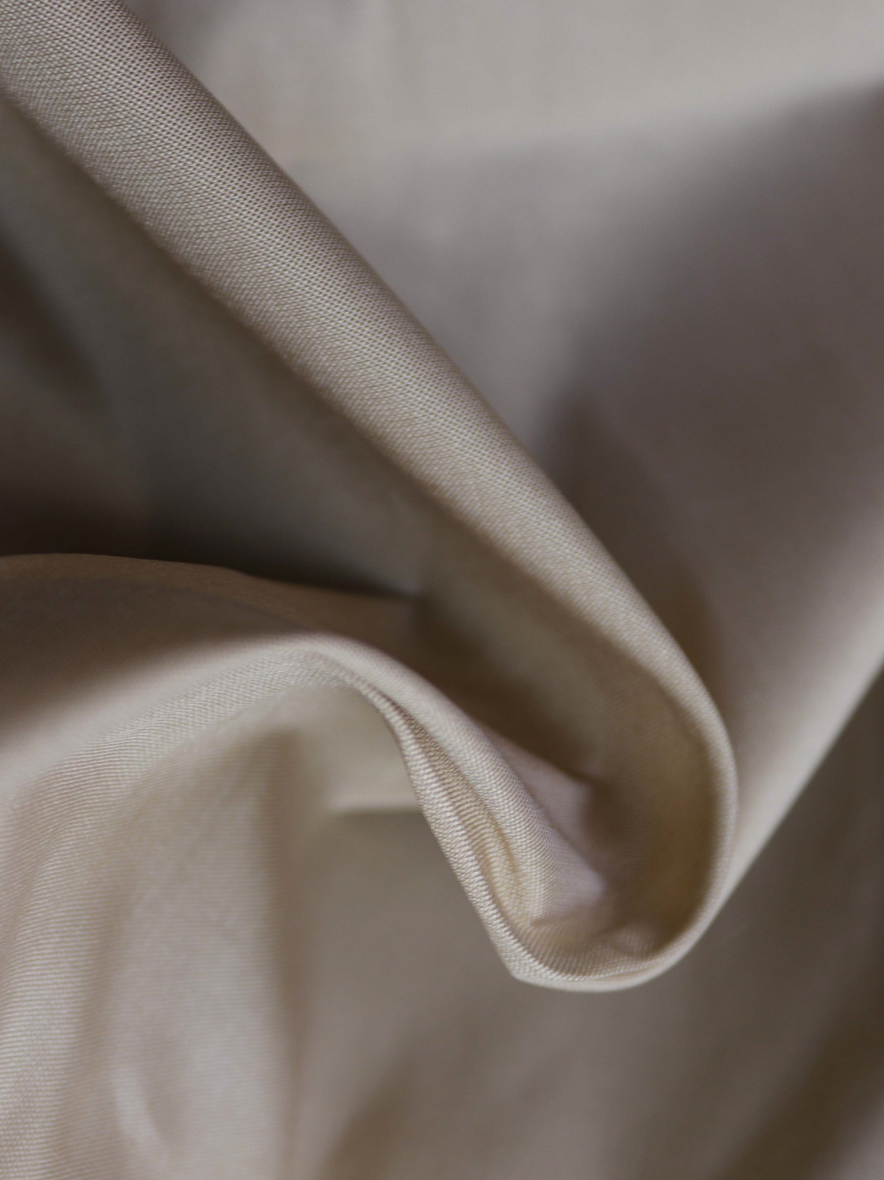Light Gold Polyester Taffeta - P75