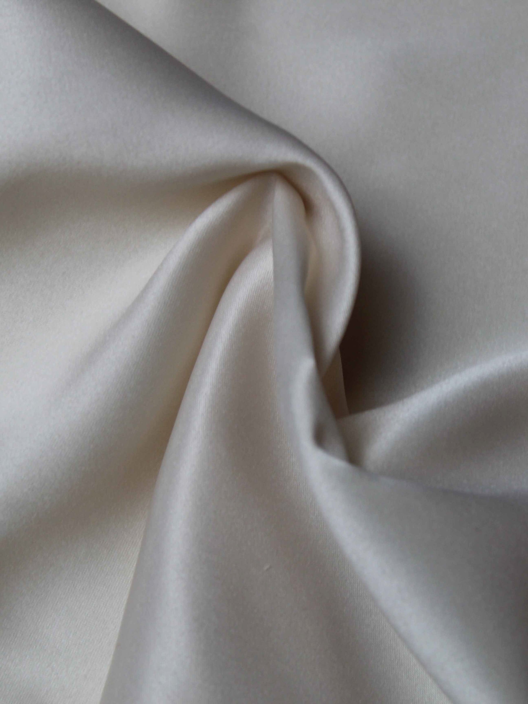 Champagne Polyester Soft Satin - Trust (P77)