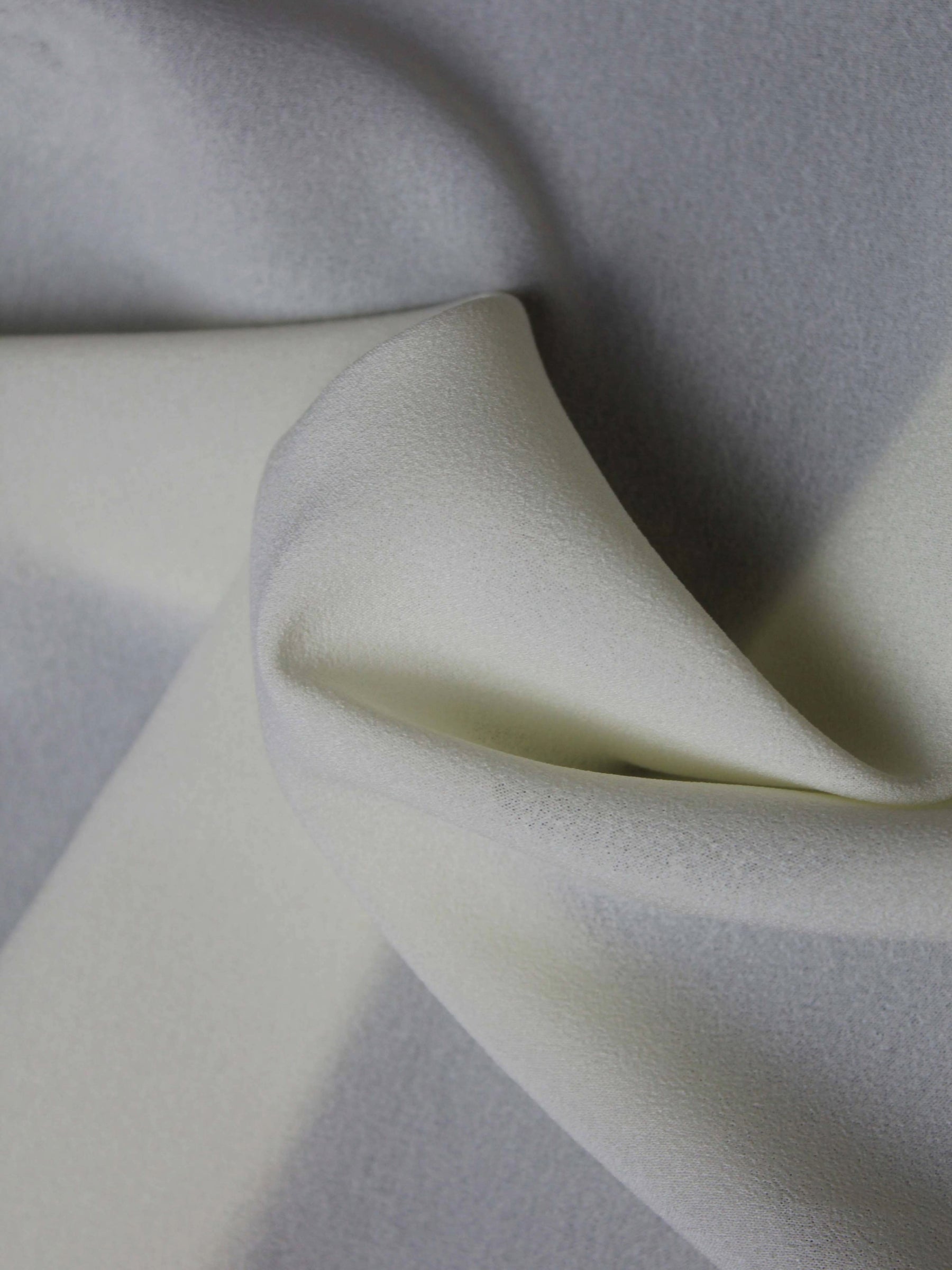 Champagne (151) Poly Georgette - P93