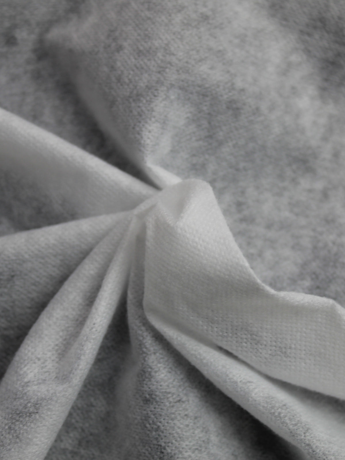 White Non Woven Iron on Interlining - P977