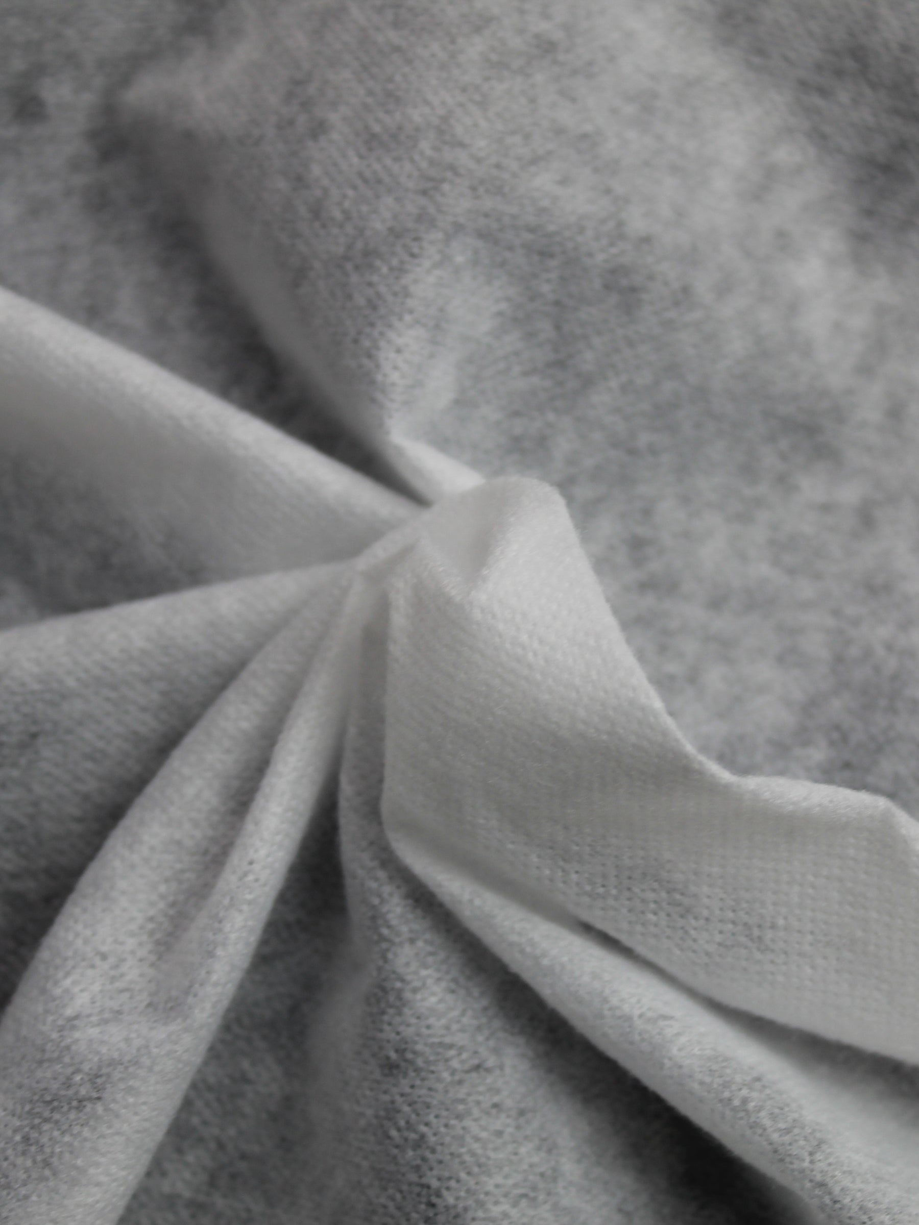 White Non Woven Iron on Interlining - P977