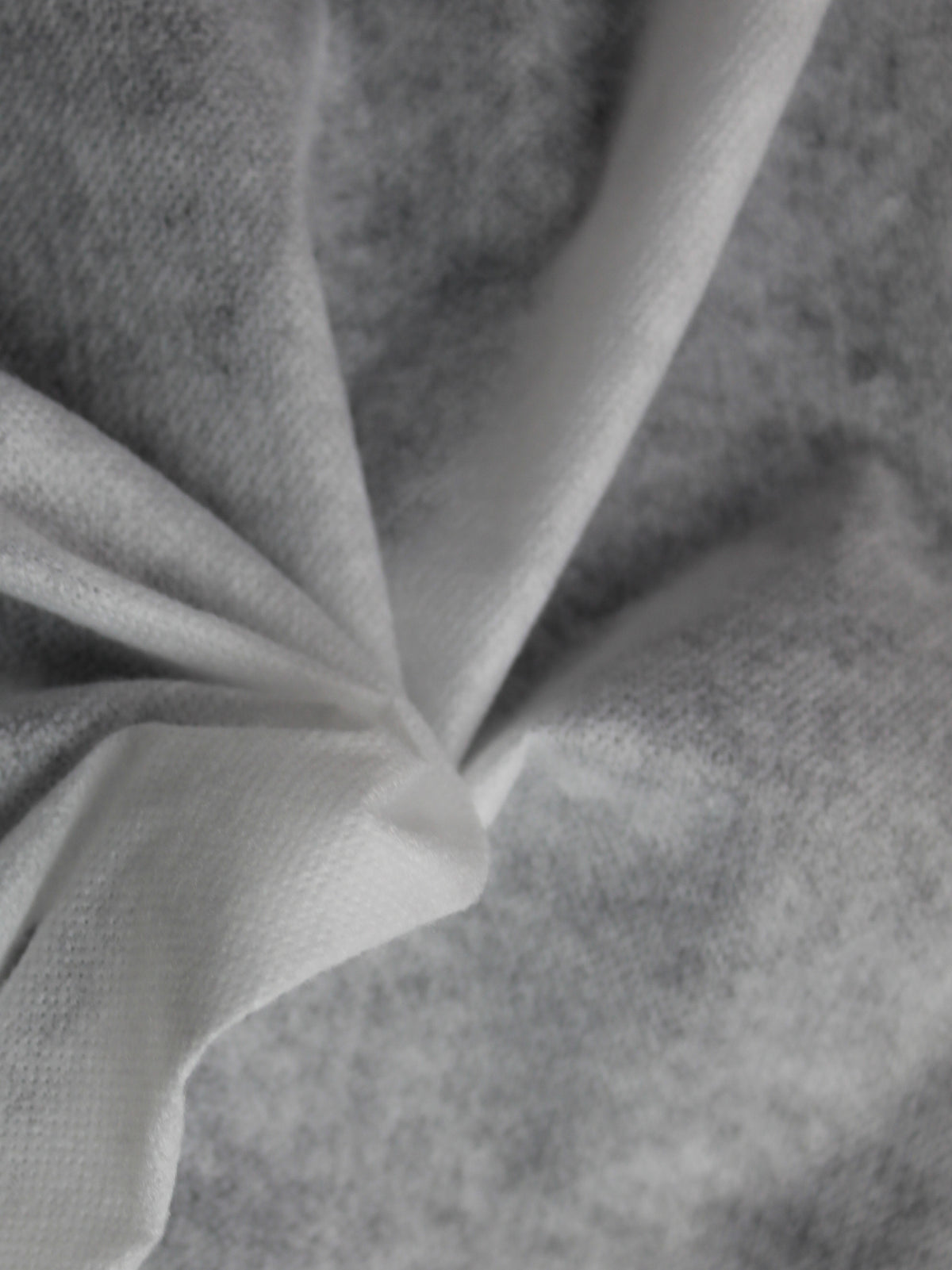 White Non Woven Iron on Interlining - P977