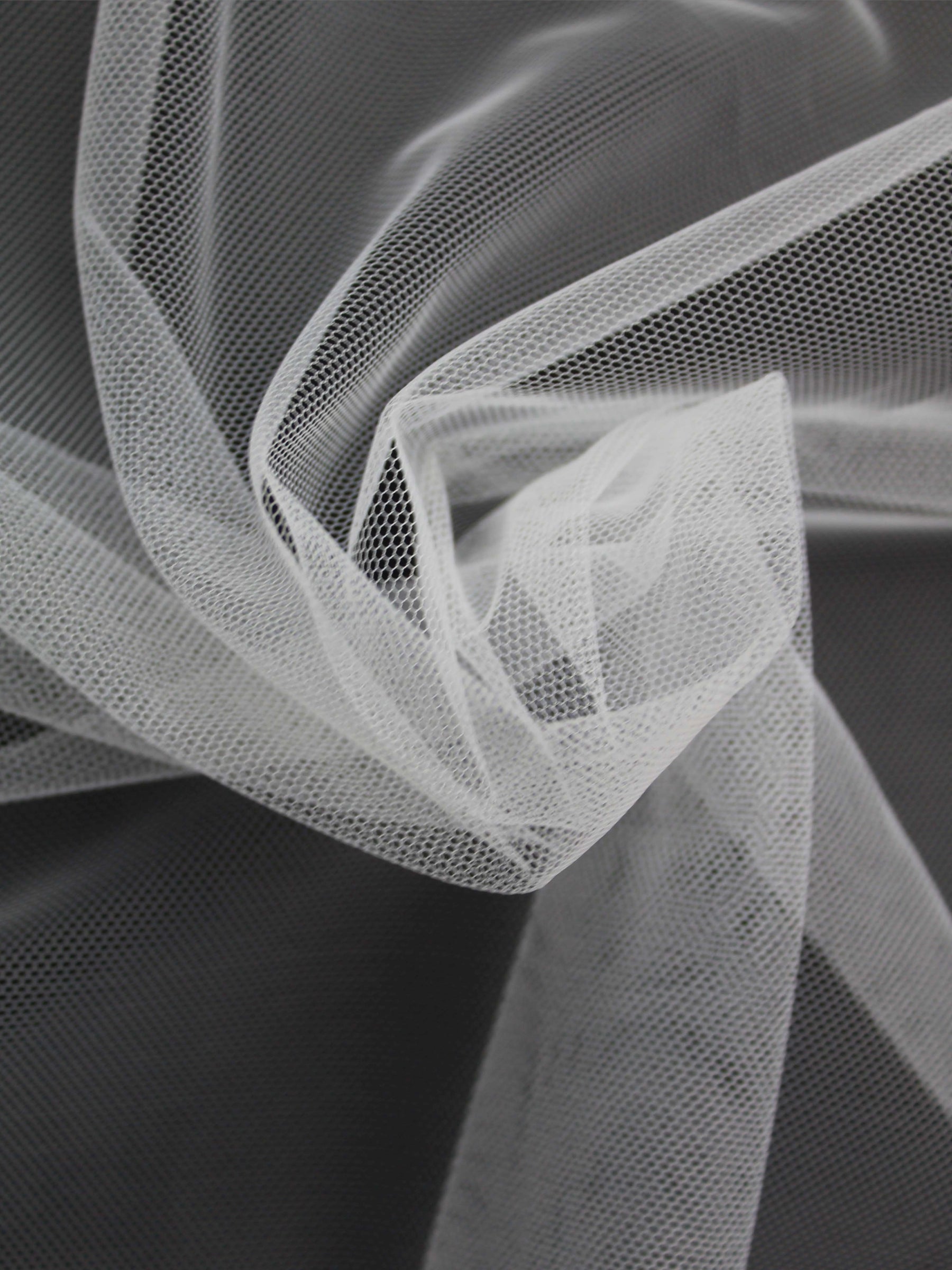 White (100) Tulle - P9