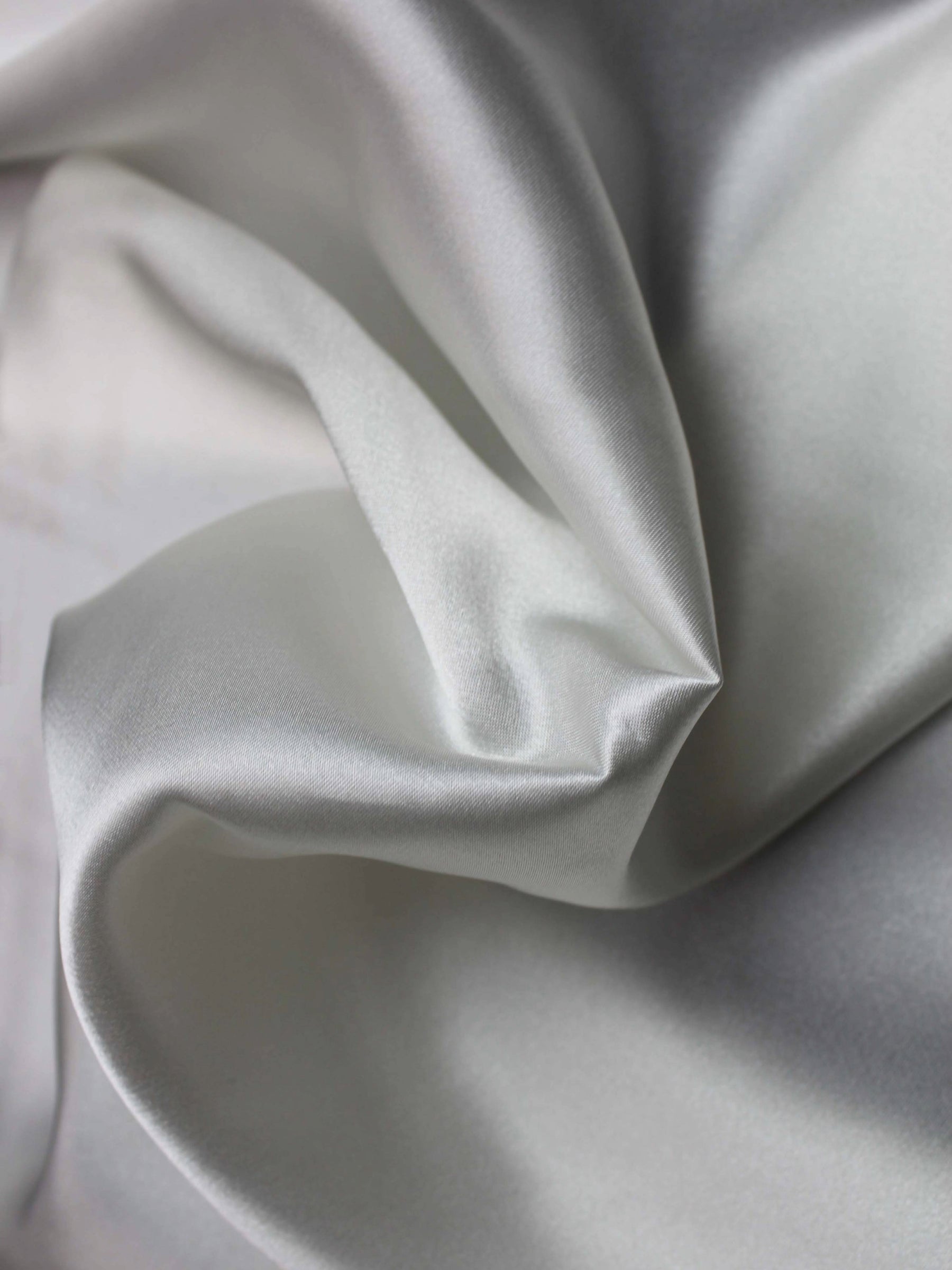 Pale Ivory Poly Satin - PB1005