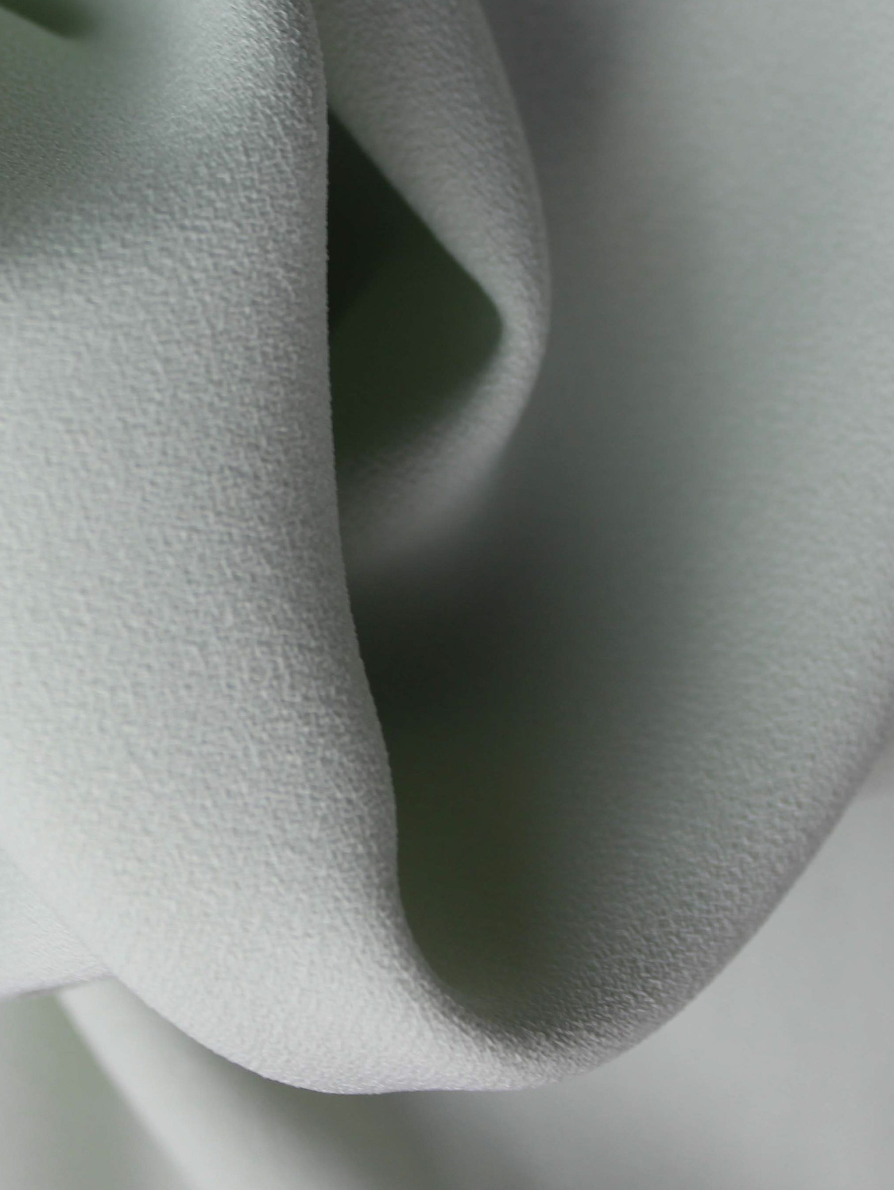 L Aqua Polyester Stretch Crepe - PB4001