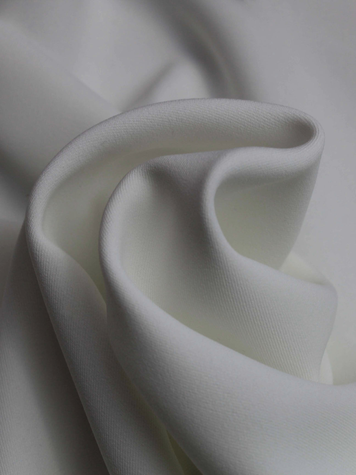 Ivory Cotton Touch L/Wt Crepe - PB4003