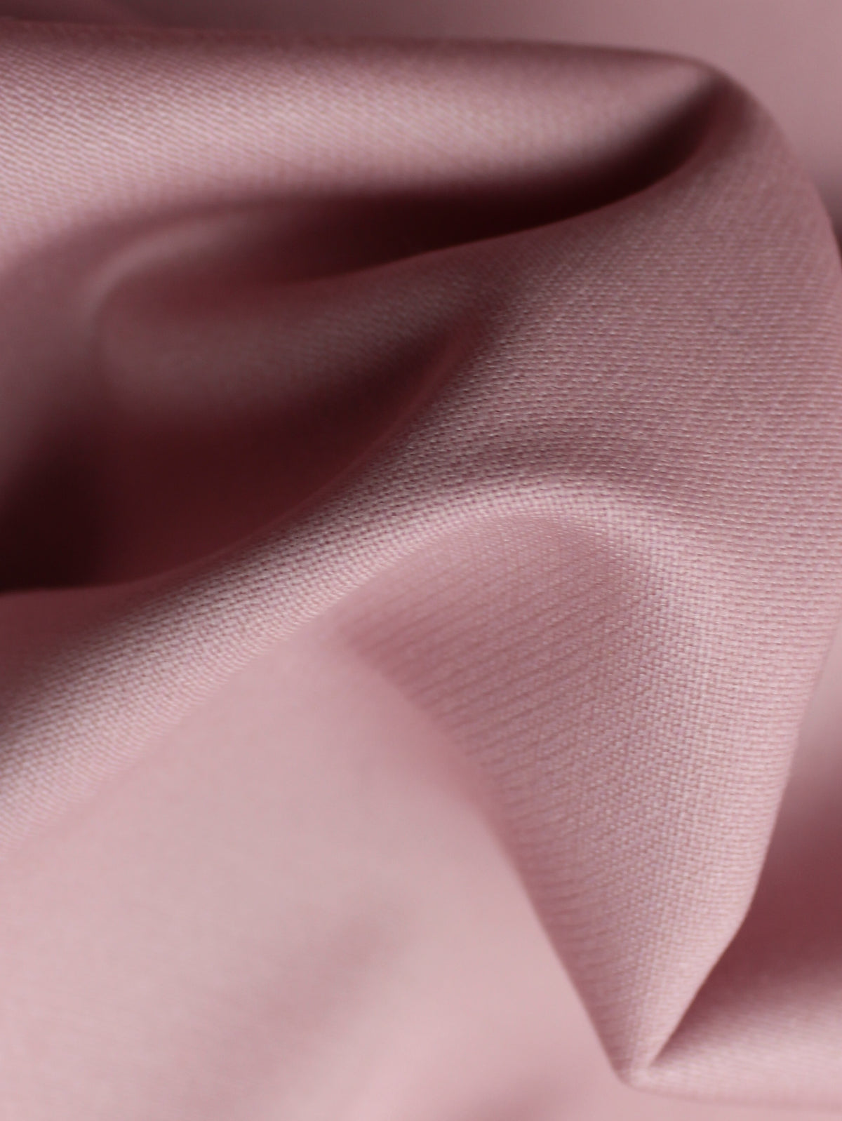 Light Rose Italian Wool Crepe - P640