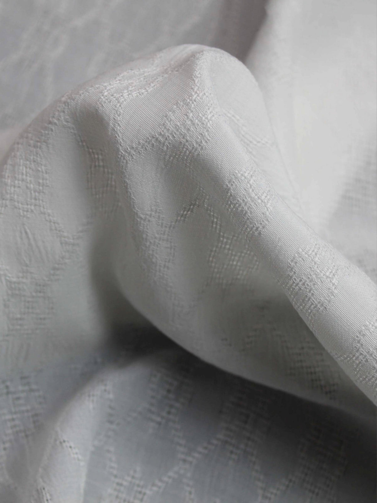 Ivory Random Diamond Weave - PH5016