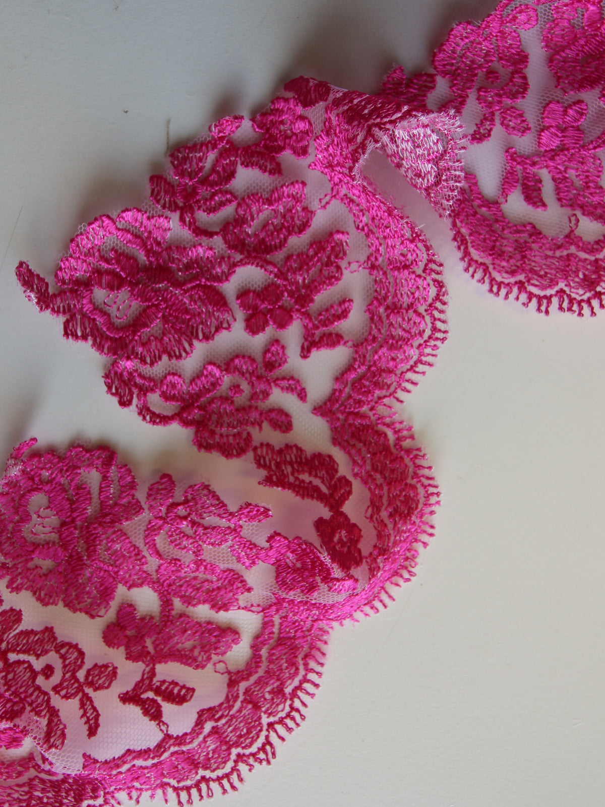 Passion Pink Lace Trim – Dominique