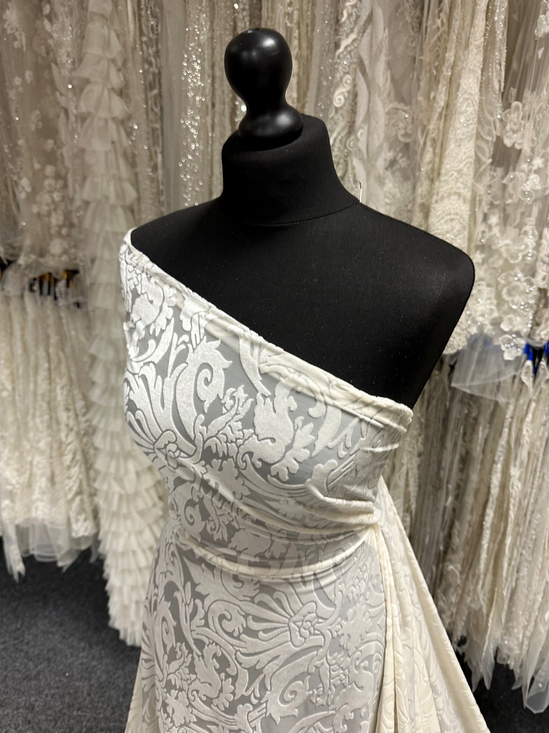 Ivory Velvet Burnout - Pulp