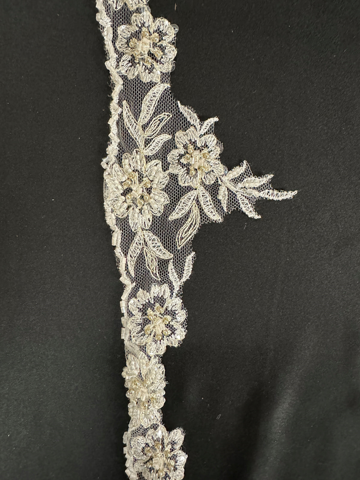 Ivory Beaded Lace Trim - Roxanne T 707 (CF)