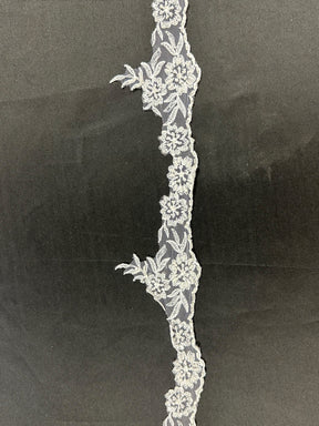White Beaded Lace Trim - Ream