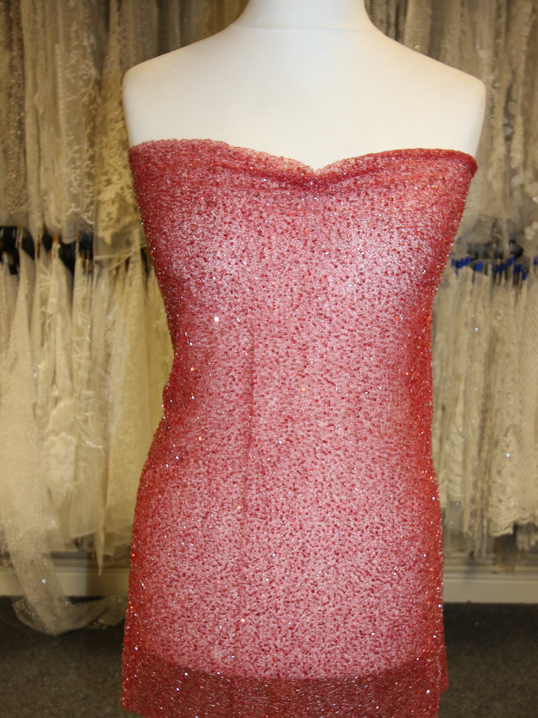 Red Beaded Lace - Britte