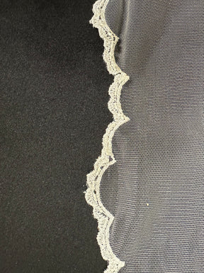 Ivory Lace Trim - T208