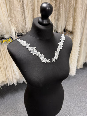 Ivory Beaded Lace Appliques - T28