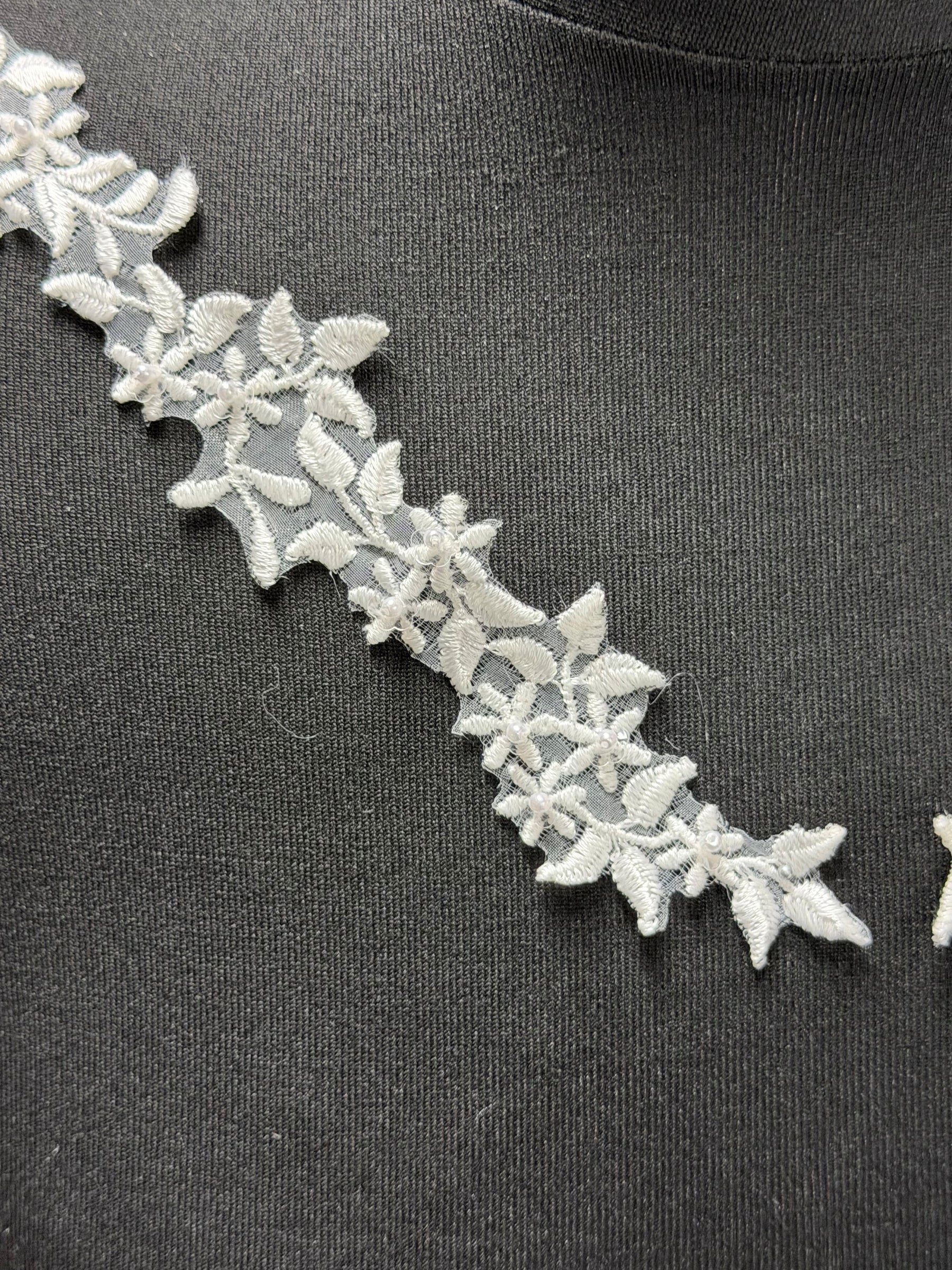 Ivory Beaded Lace Appliques - T28