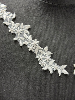 Ivory Beaded Lace Appliques - T28