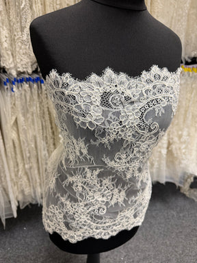 Ivory Corded Lace Trim - T477
