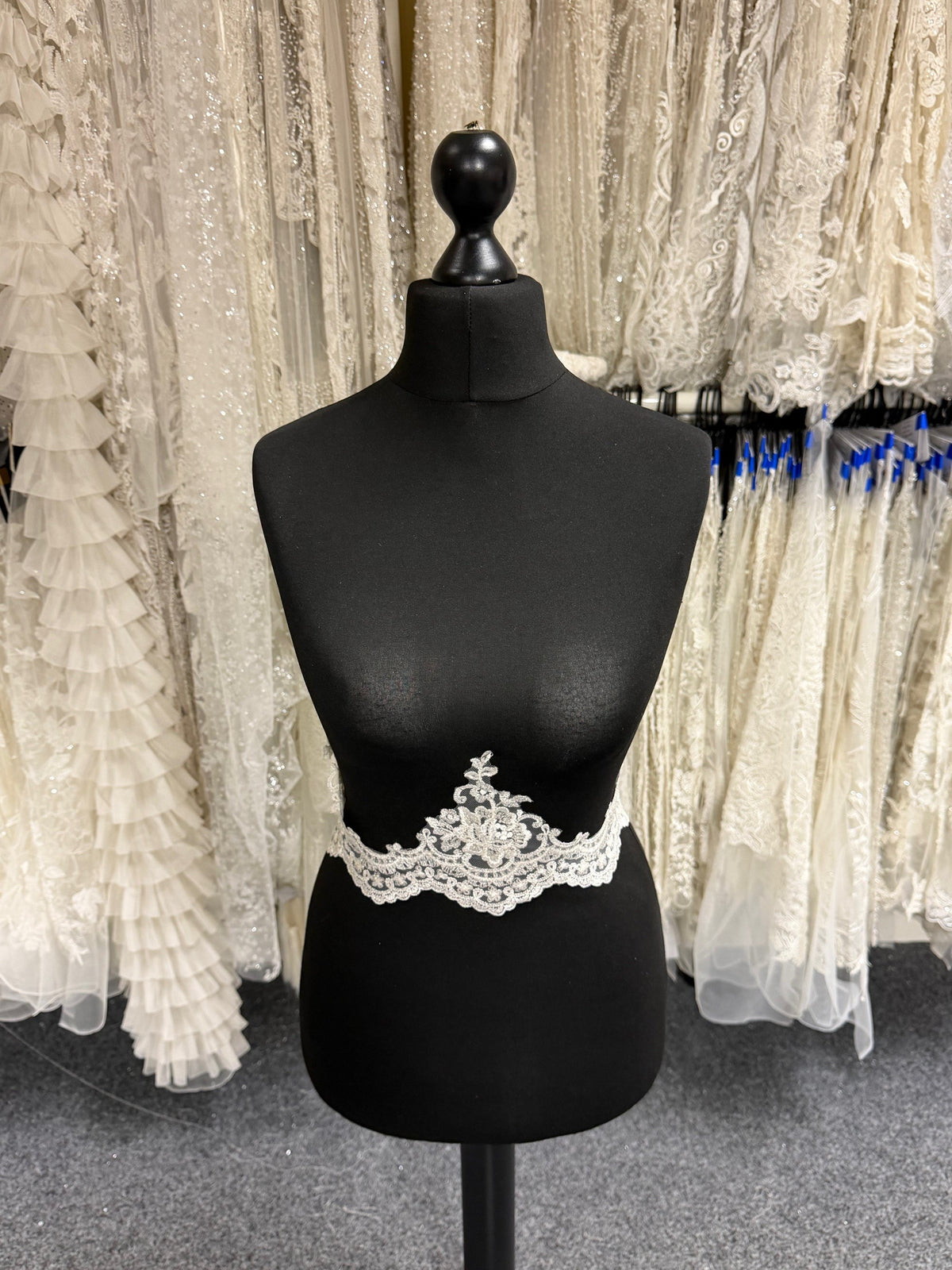 Ivory Sequin Lace Trim - T492