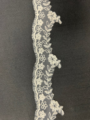 Ivory Embroidered Lace Trim - T53