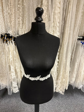 Ivory Corded Lace Trim - T58