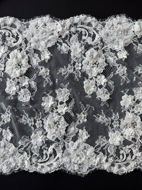 3D Ivory Lace Trim - T622