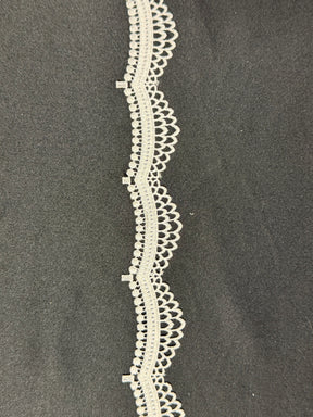 Ivory Lace Trim - T938