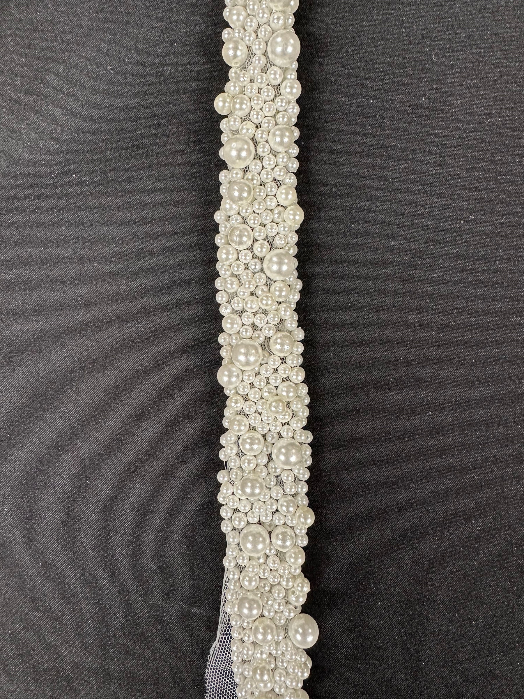 Pearl Dress Trim - Tongue