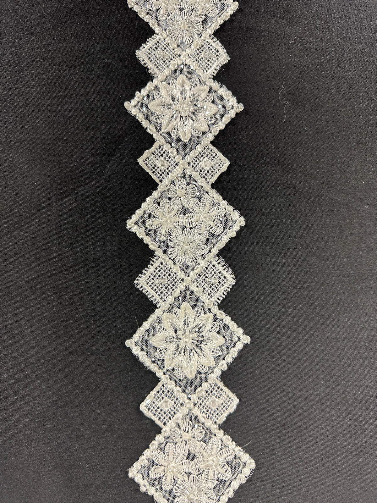 Ivory Beaded Lace Trim - TR 142 (CF)