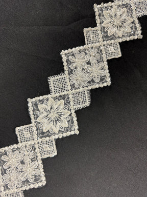 Ivory Beaded Lace Trim - TR 142 (CF)