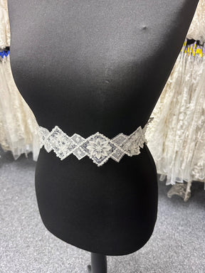 Ivory Beaded Lace Trim - Traction
