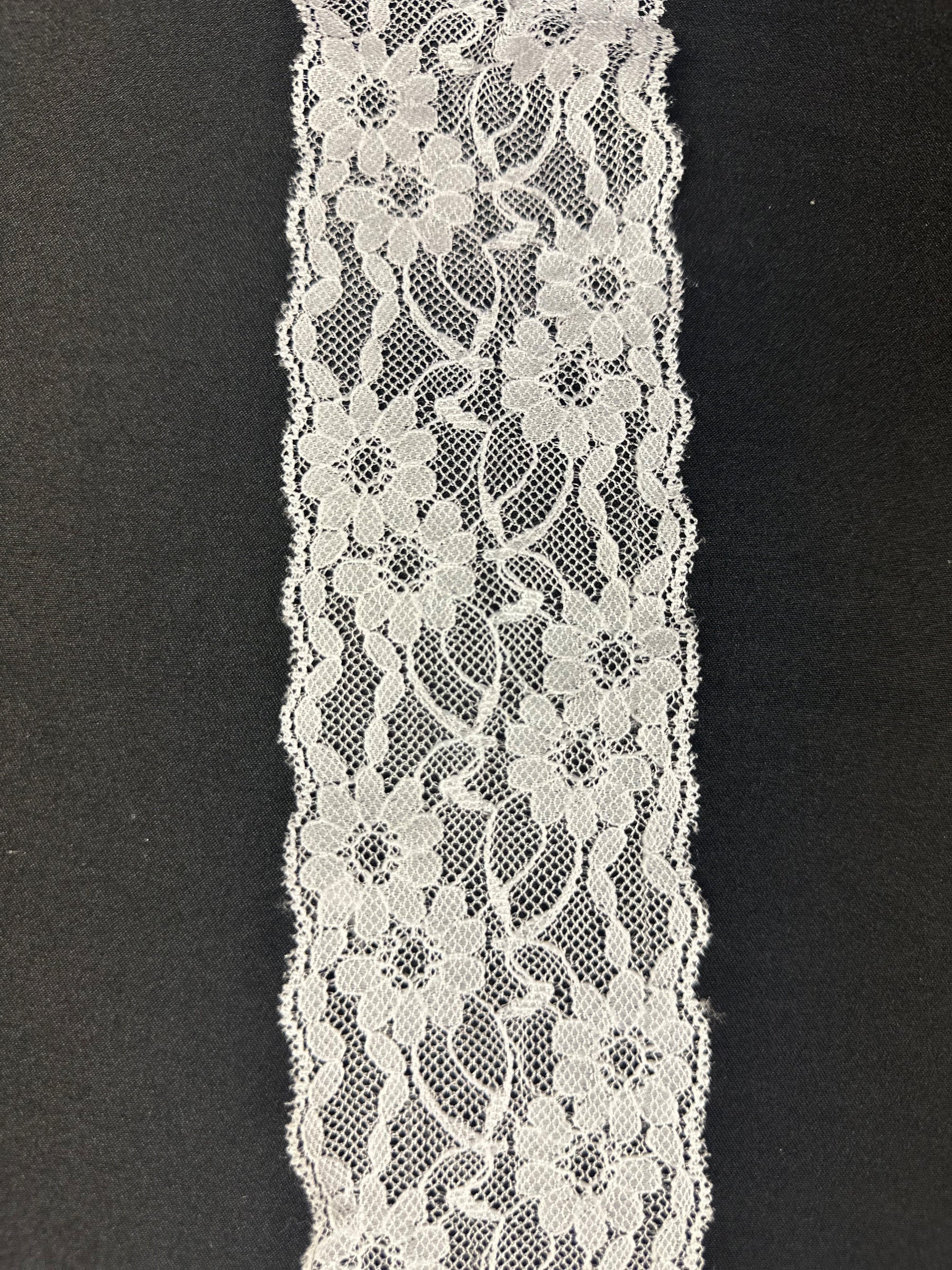 White Raschel Lace Trim - Trumpetina