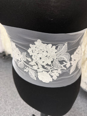 Ivory Corded Italian Lace Trim - Ticino