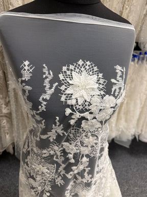 Ivory Embroidered Lace - Vida