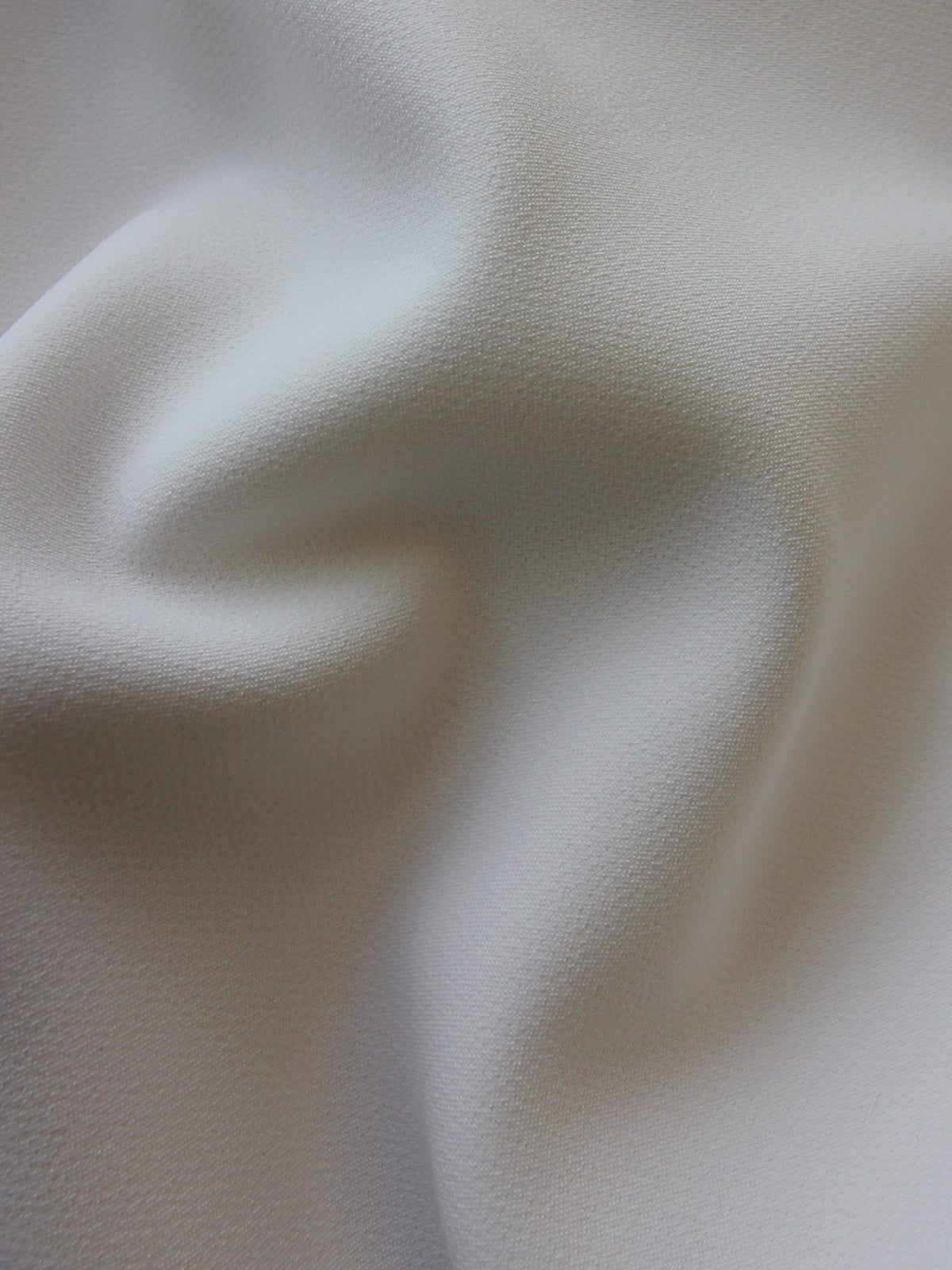 White Polyester Heavy Crepe - Pamper