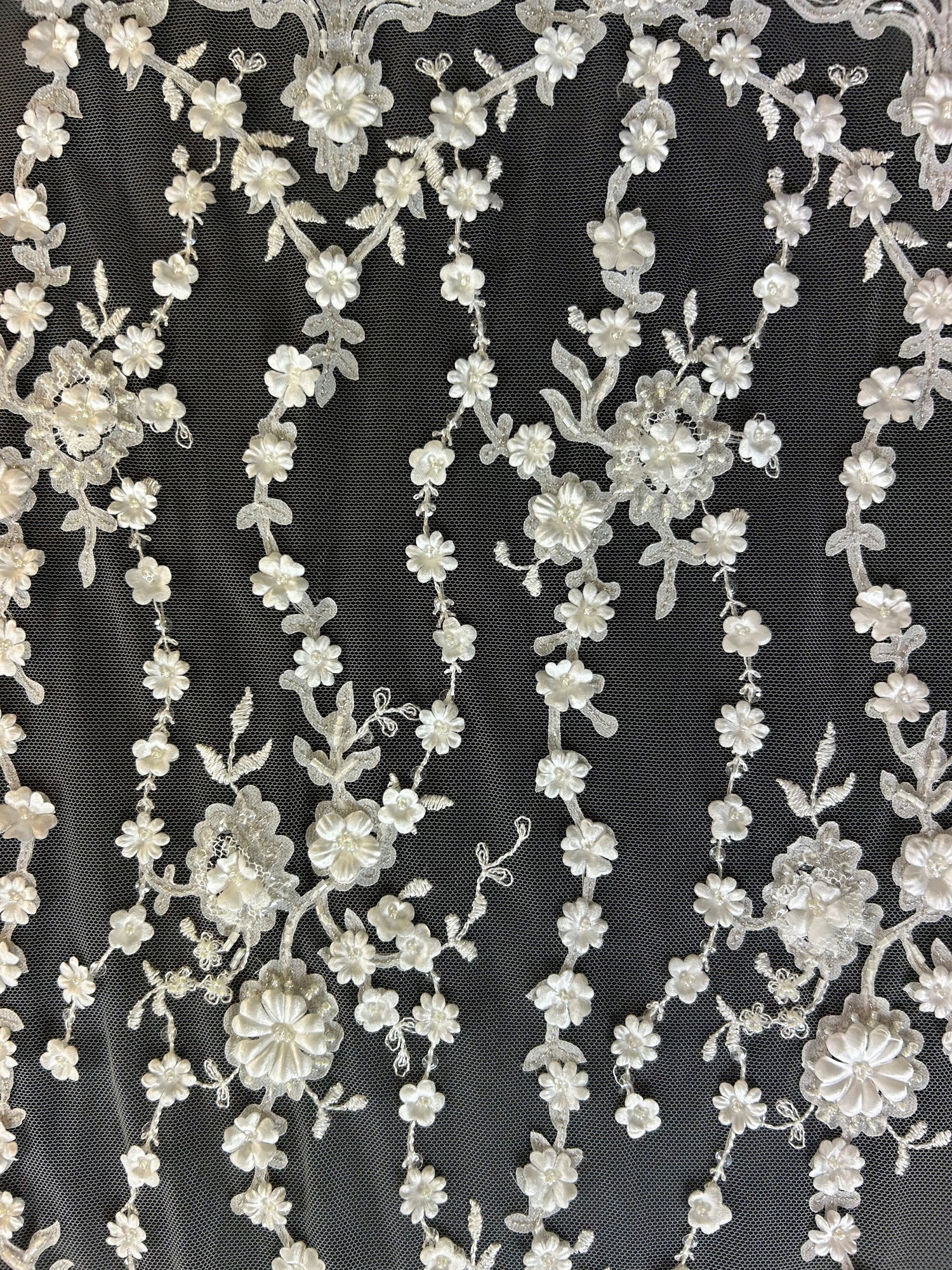 Ivory Laser Lace Nasrin