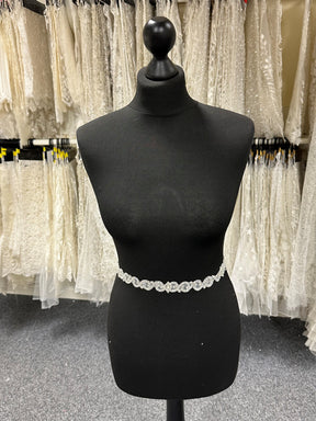 Ivory Crystal Trim – T 407 (CF)
