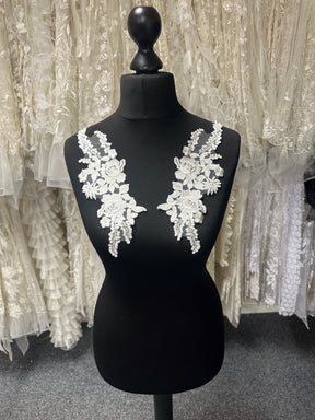 Ivory Embroidered Lace Appliques - Pimpa