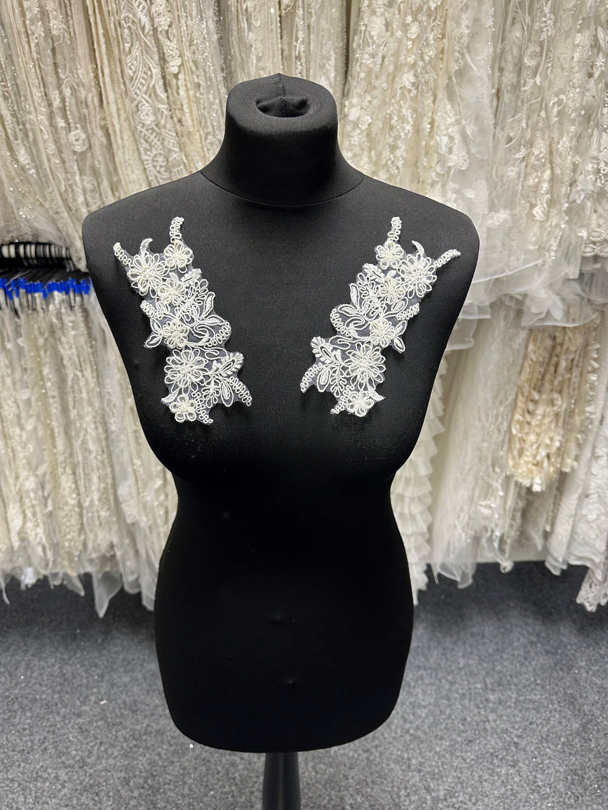 Ivory Corded Lace Appliques - Coral (Medium)